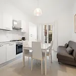 Elegant Apartment - Central, 10 Min To Duomo